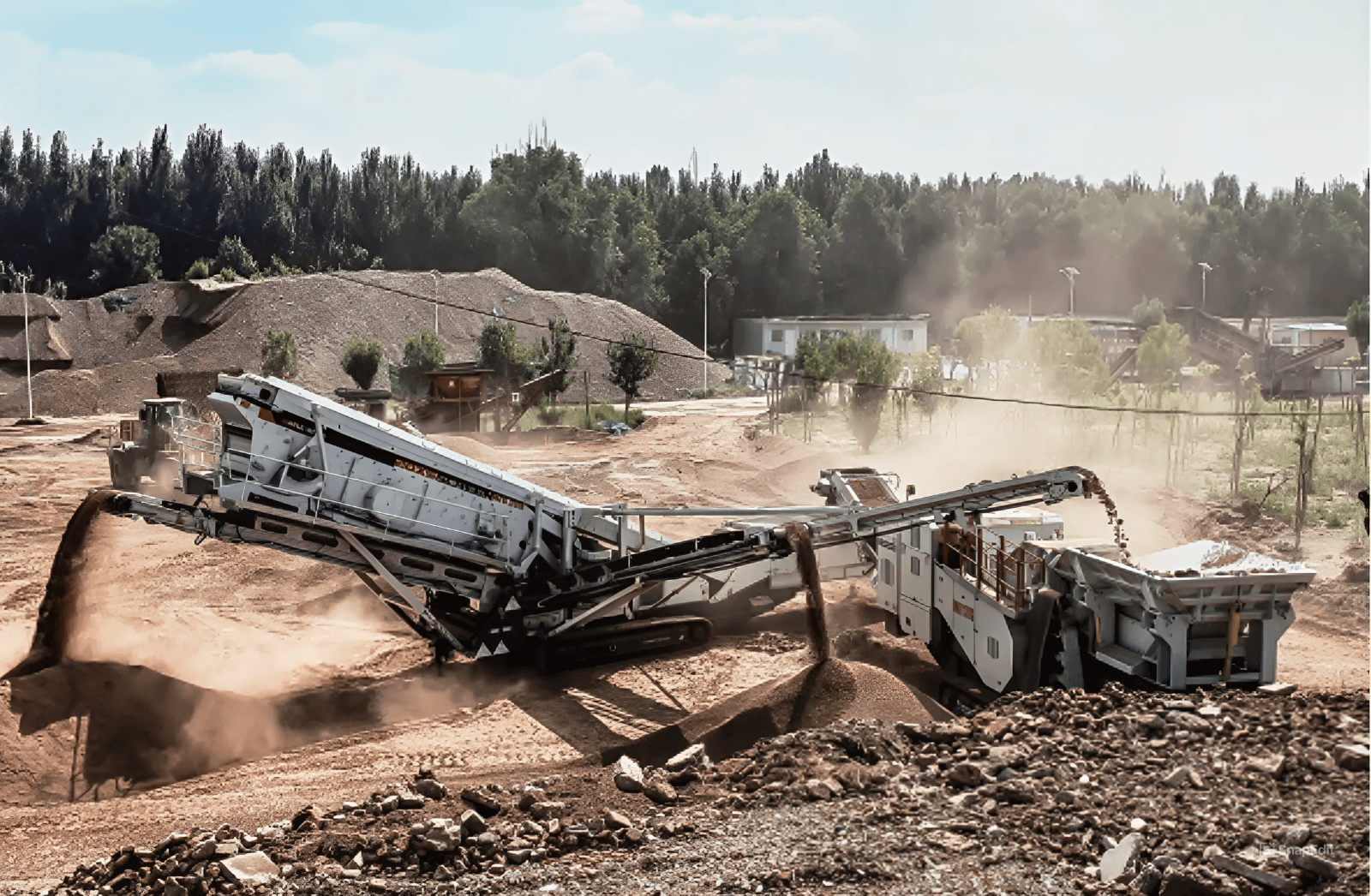 Tracked Multi-Cylinder Hydraulic Cone Crusher